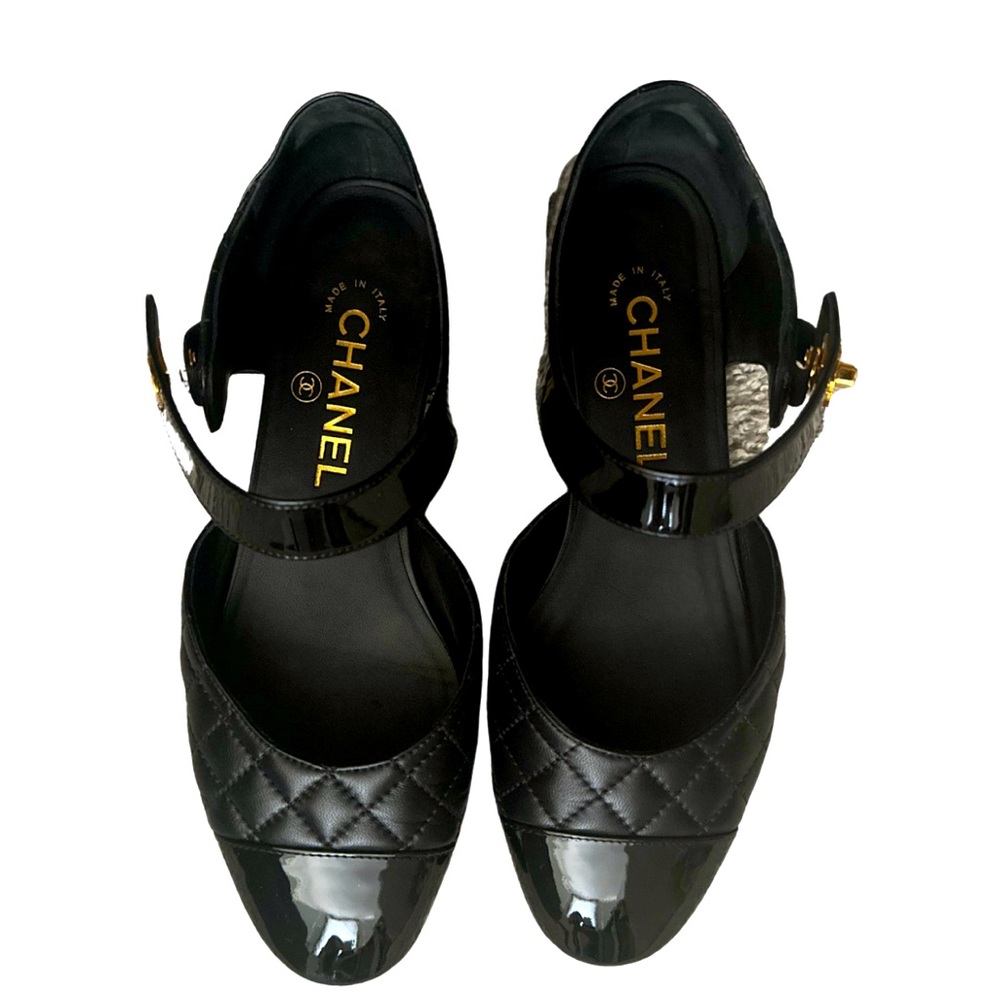 CHANEL Quilted Cap Toe Ballerina Flats Black